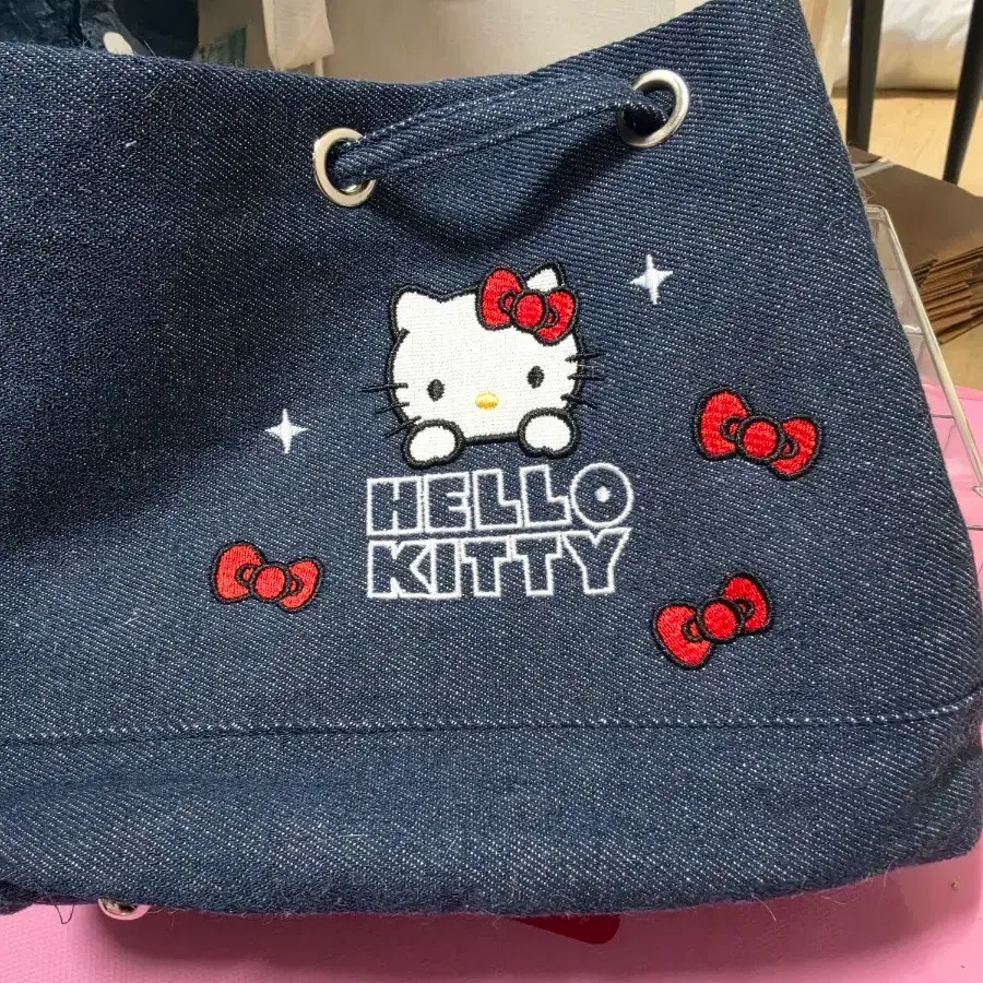 헬로키티 데님 가방