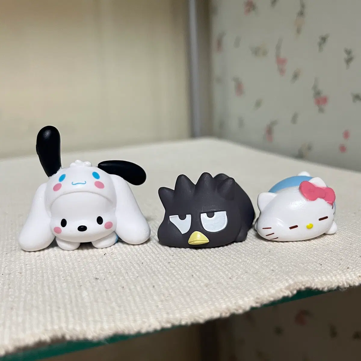 산리오 가챠 3개_포차코,배드바츠마루,키티