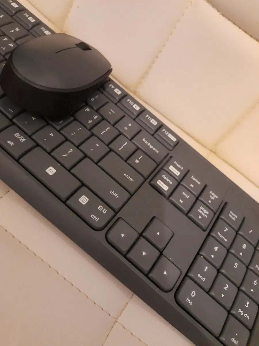 로지텍 무선 키보드 마우스 세트 k235, m170