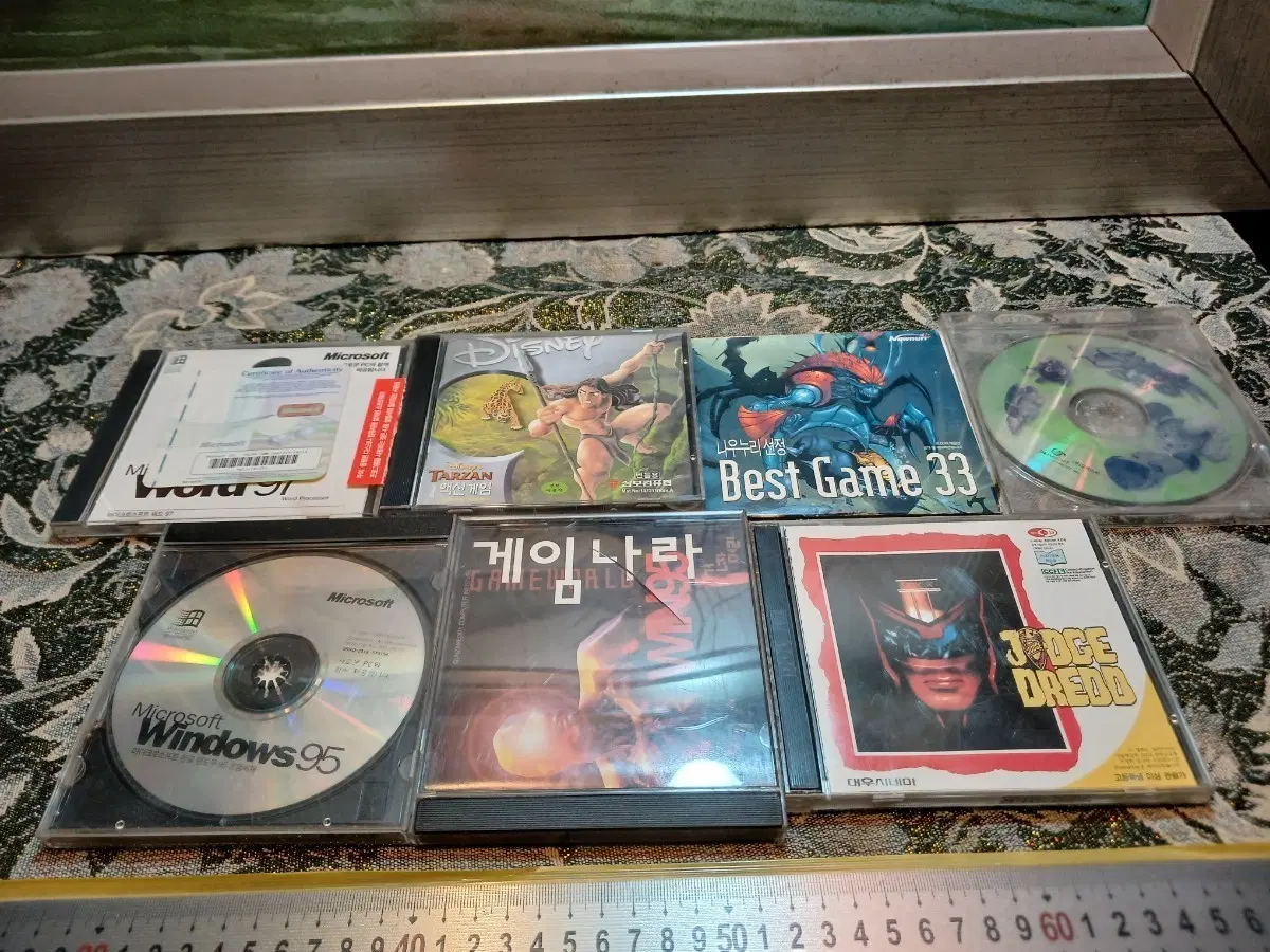 마이크로소프트 윈도우 95 CD / 디즈니 타잔 CD / 베스트 게임 33 CD / 심판 드레드 CD