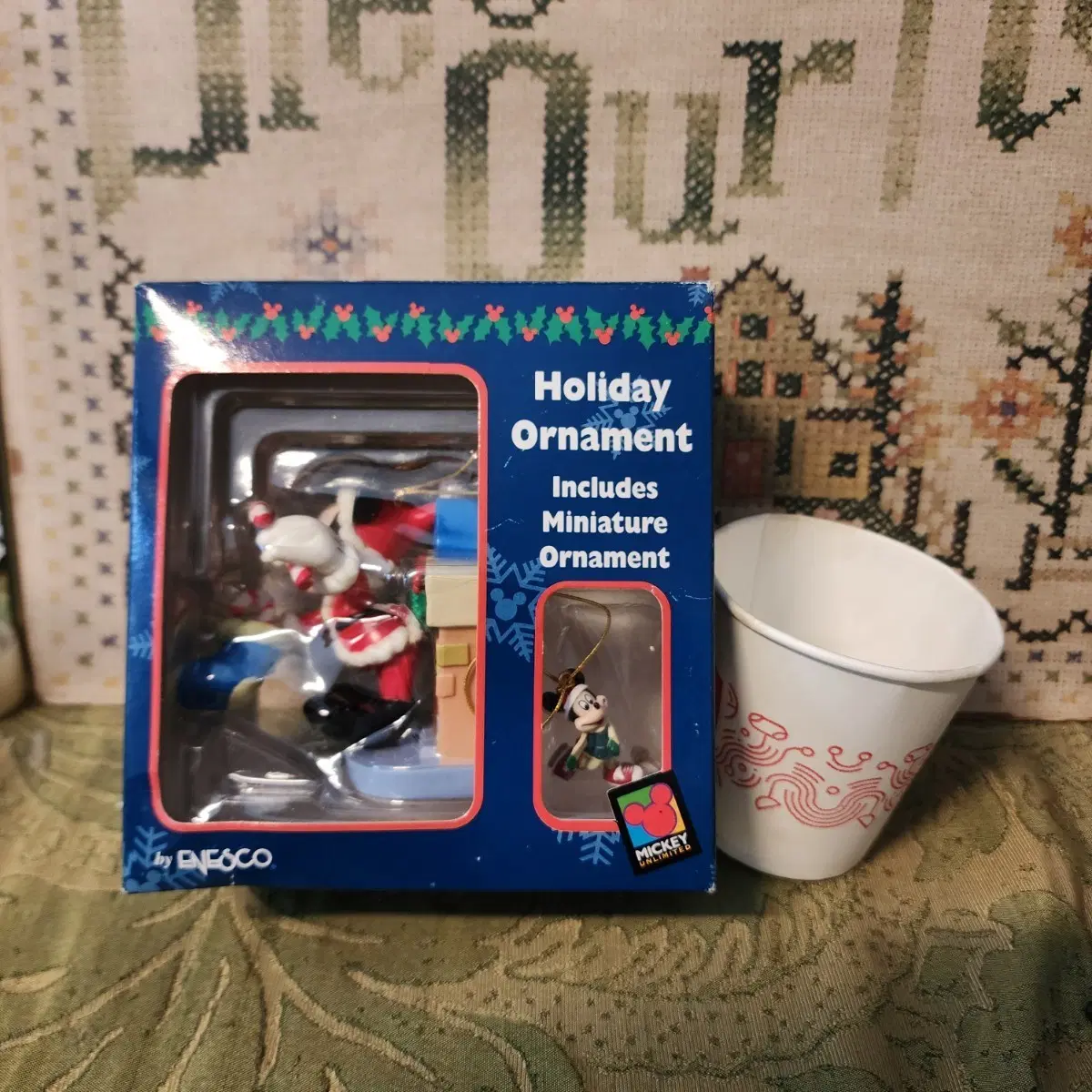 1989년 에네스코(Enesco) 디즈니 #미키마우스 홀리데이 오너먼트(Mickey Unlimited Holiday Ornament) 세트입니다