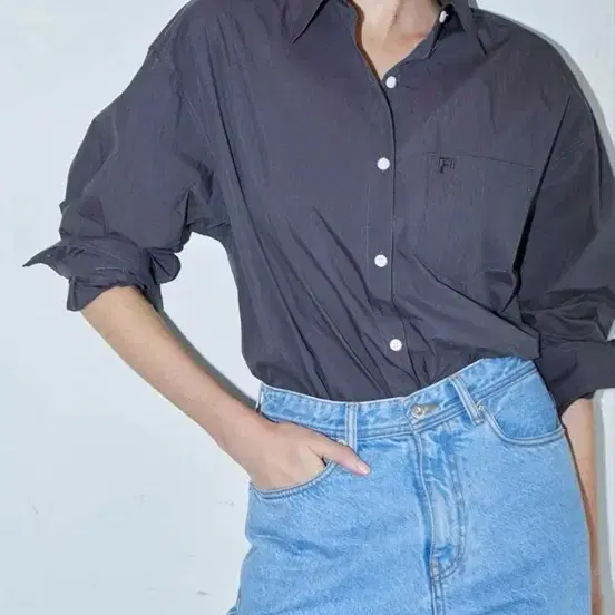 파르벵 Embroidered Logo Shirts Charcoal
