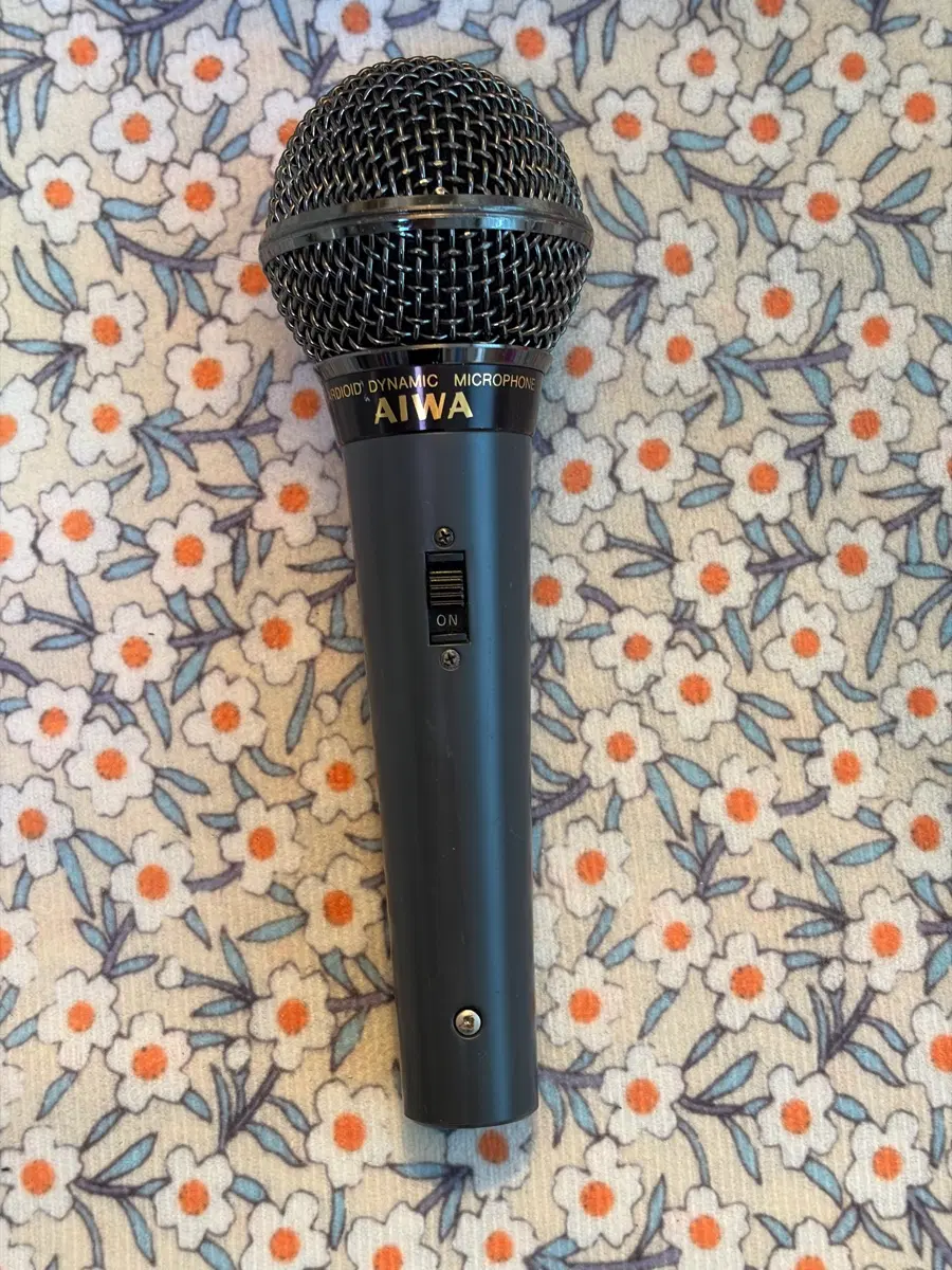 AIWA 유선 빈티지 다이나믹 마이크 (케이블포함)