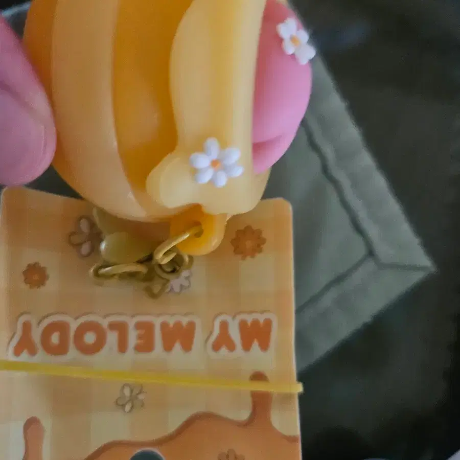 새제품 산리오 마이멜로디 푸쉬 꿀벌 키링