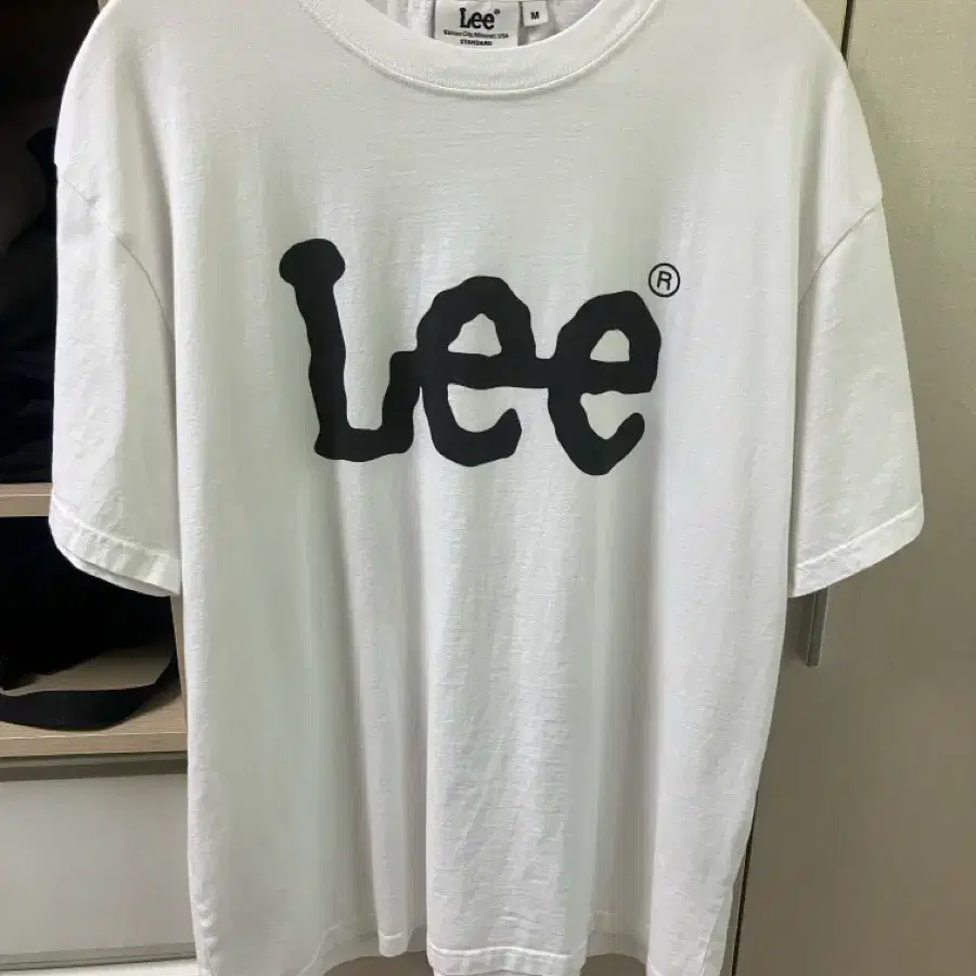리 반팔티 화이트 m Lee