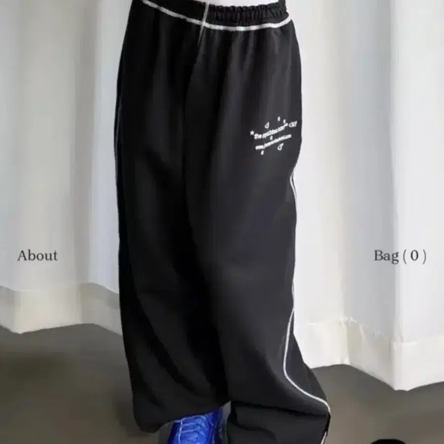 (마지막 할인)미스테리어스호텔 TYPING SWEAT PANTS 블랙