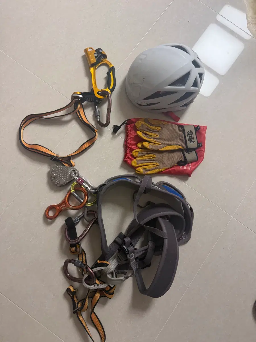 펫츨 petzl 클라이밍 세트