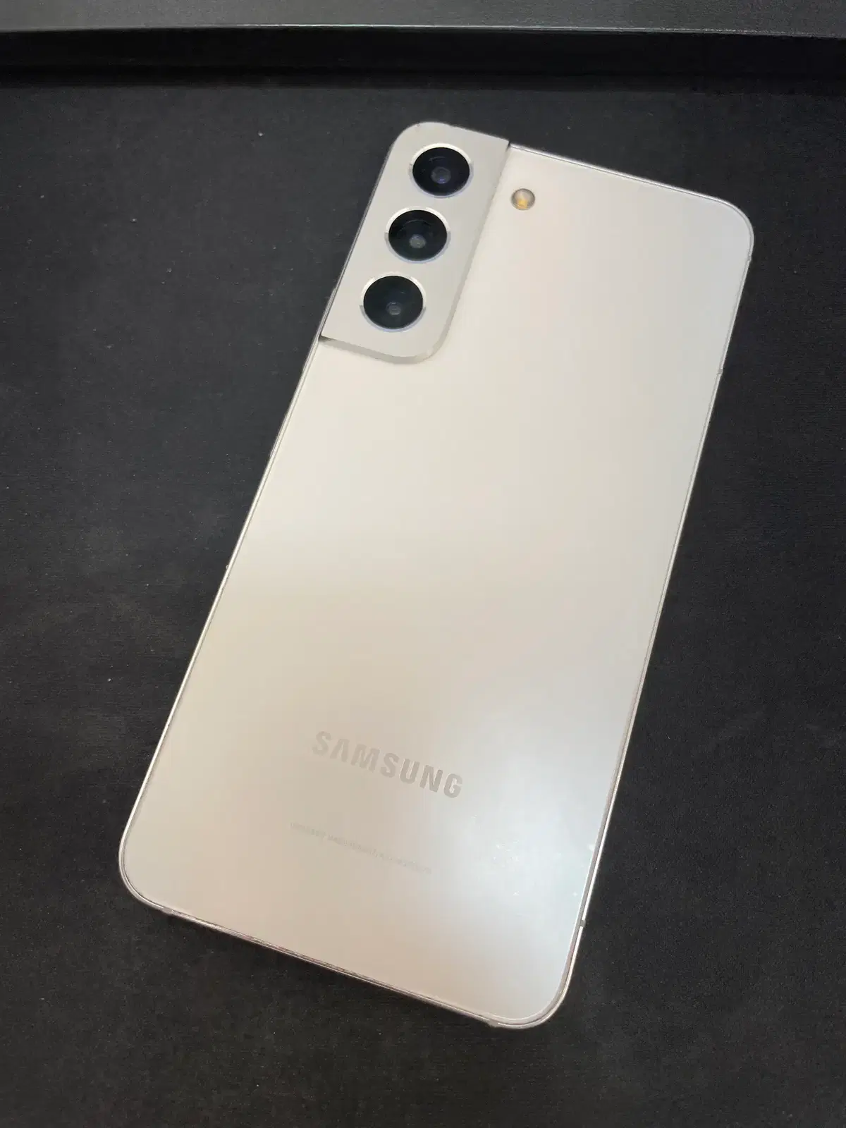 갤럭시S22 화이트 256GB 무잔상 상태좋은 중고27만9천팝니다