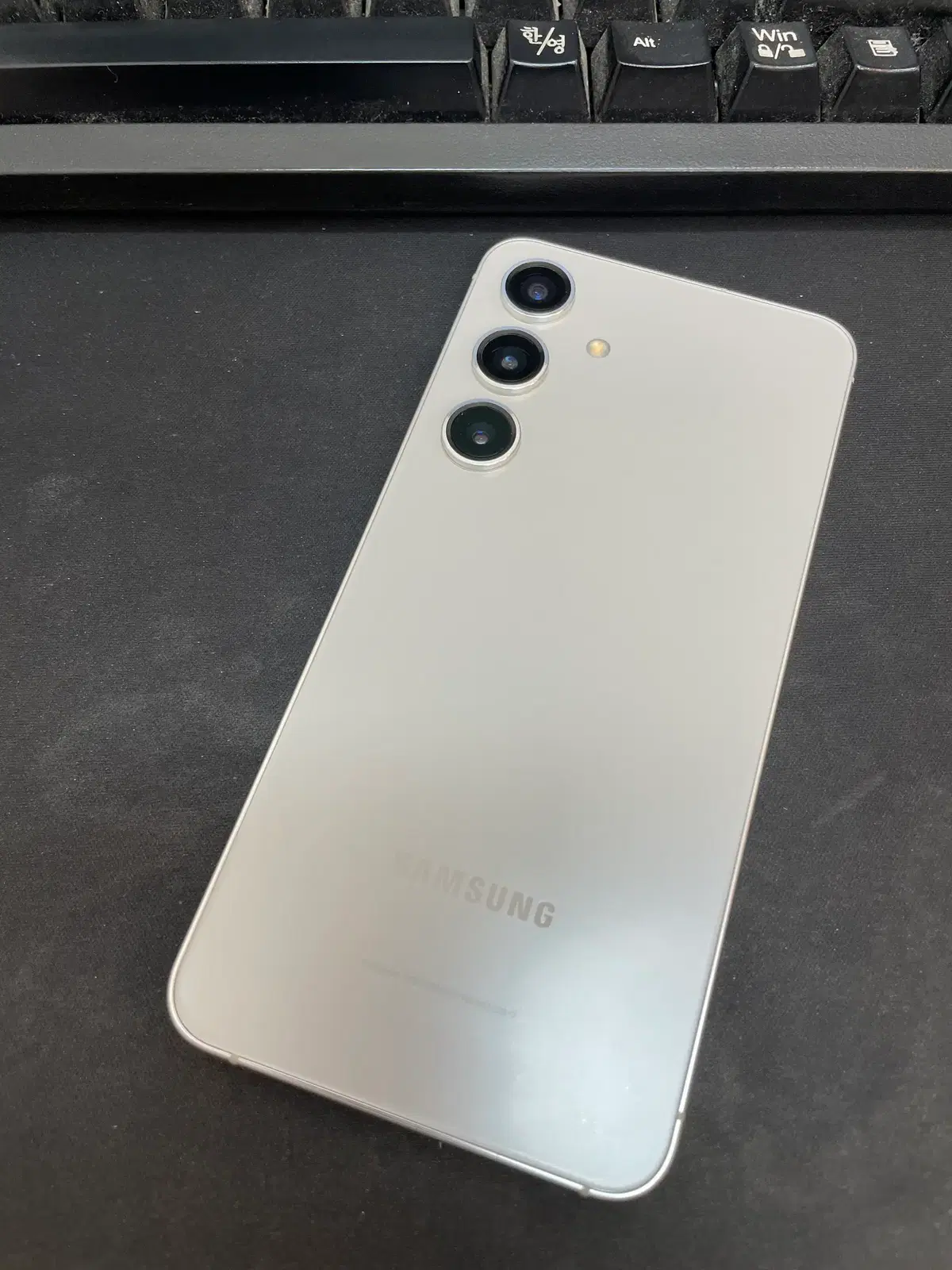 갤럭시S24 그레이 256GB 무잔상 상태좋은 중고46만4천팝니다