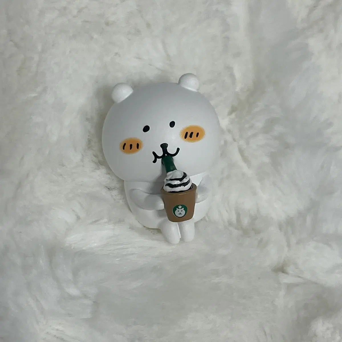 농담곰 키탄클럽 앉은 피규어 라떼 가챠