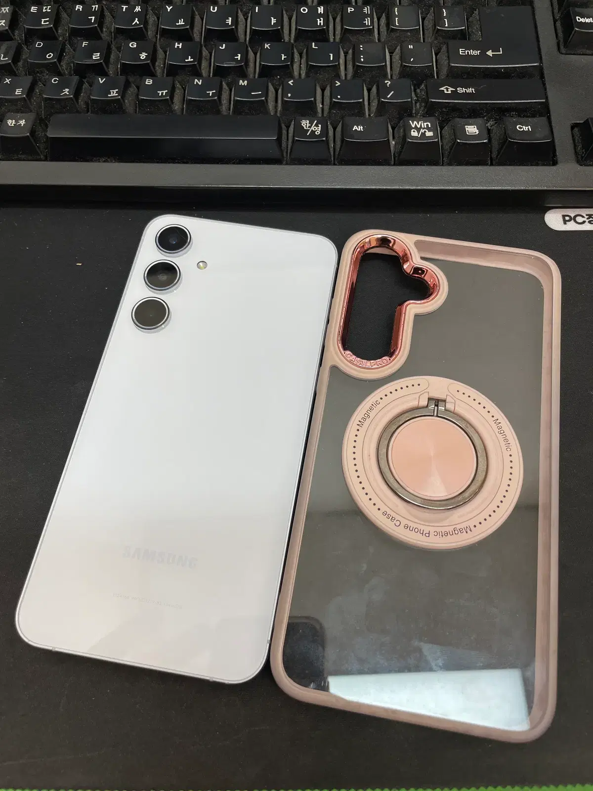 갤럭시퀀텀5 블루 128GB 무잔상 상태좋은 중고27만9천팝니다.