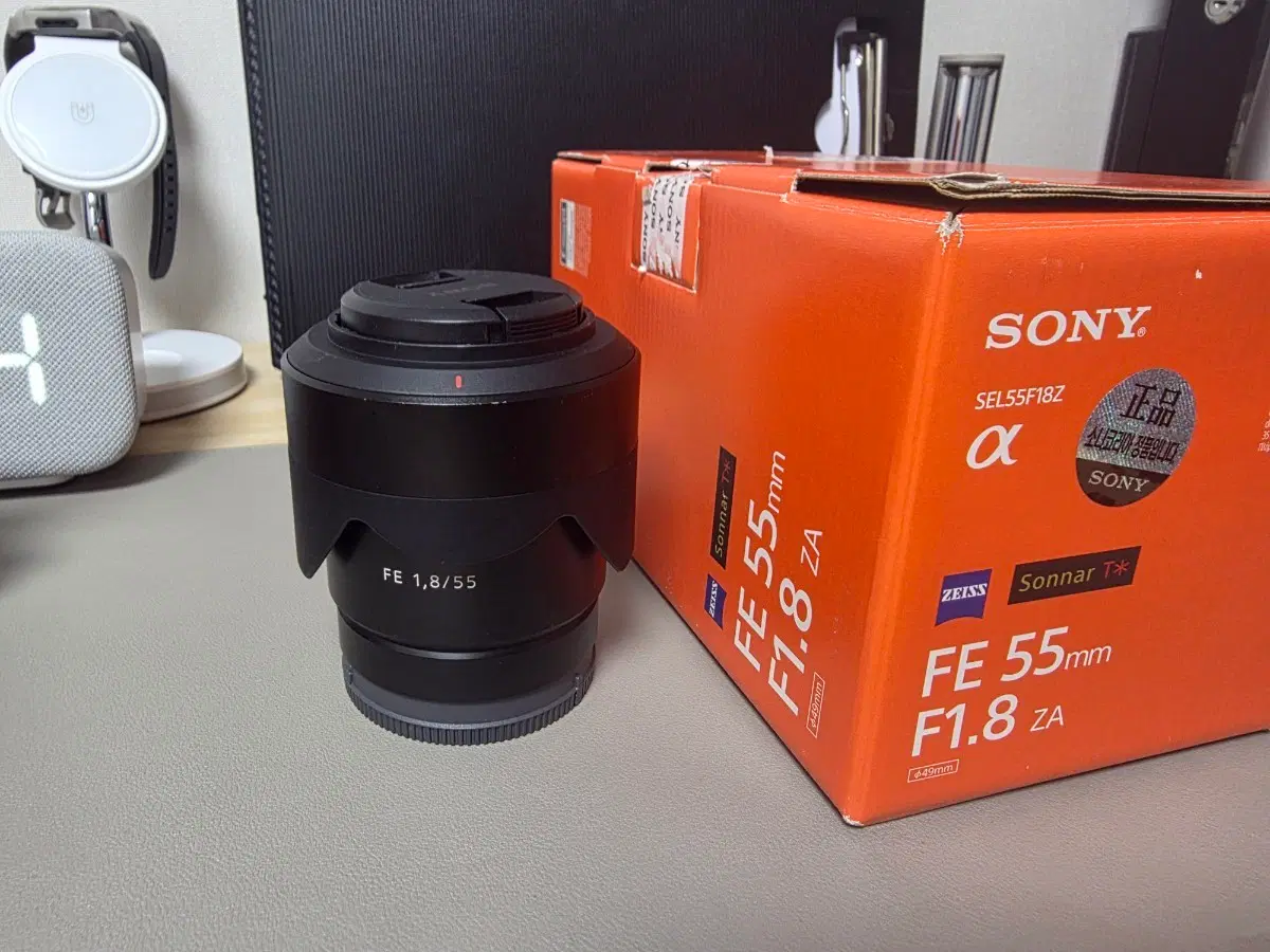 소니 55mm f1.8 자이즈 렌즈