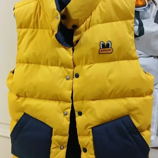 남성의류 팬콧 덕다운 양면 패딩 쟈켓 점퍼 조끼