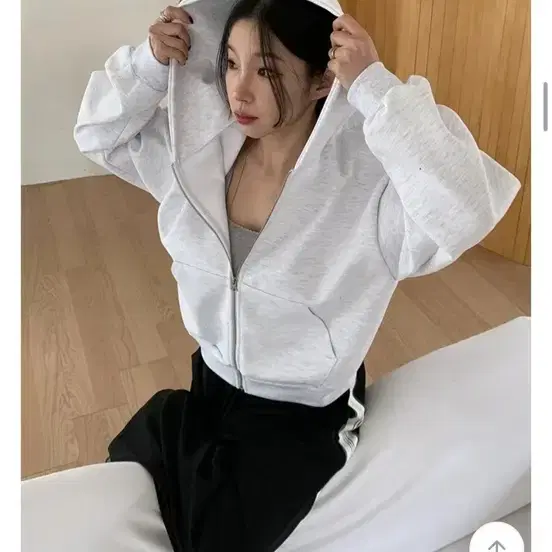 백멜란지 숏 후드집업 (더핀 구매 품절x)
