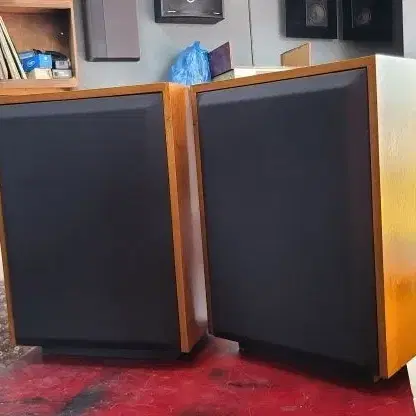 JBL L65