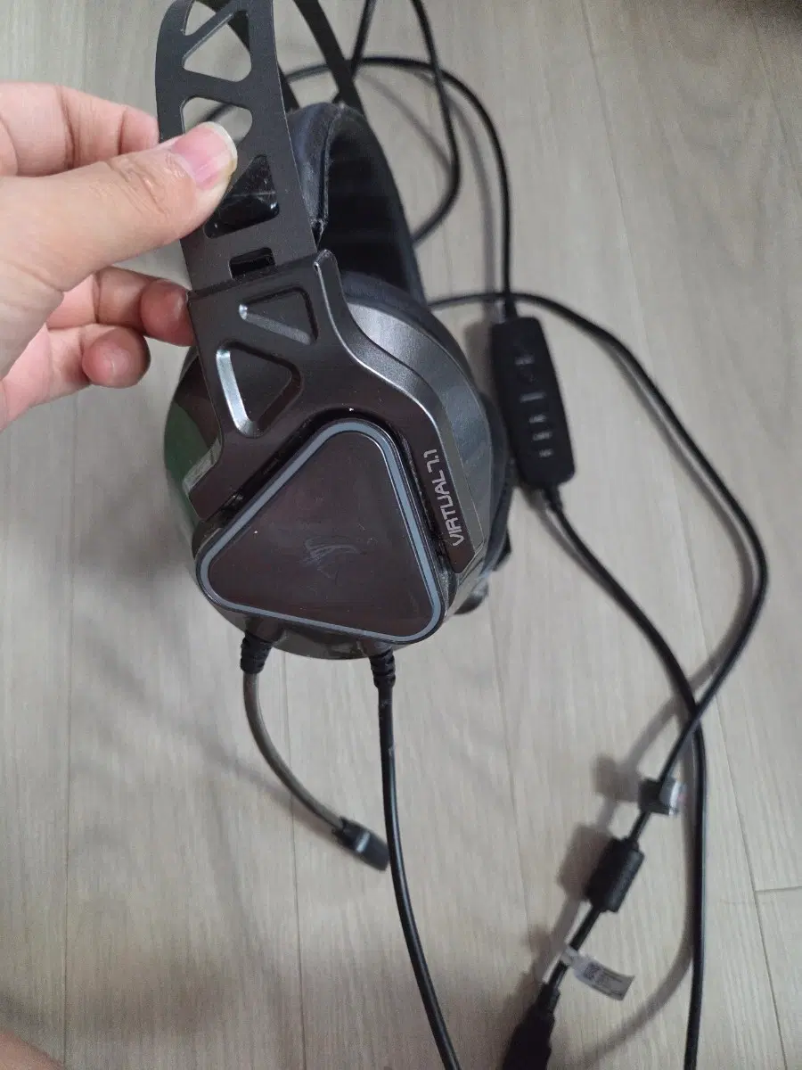 [앱코] HACKER N810 가상 7.1 게이밍 헤드셋 (가죽 뜯어짐 있음/기능 정상)