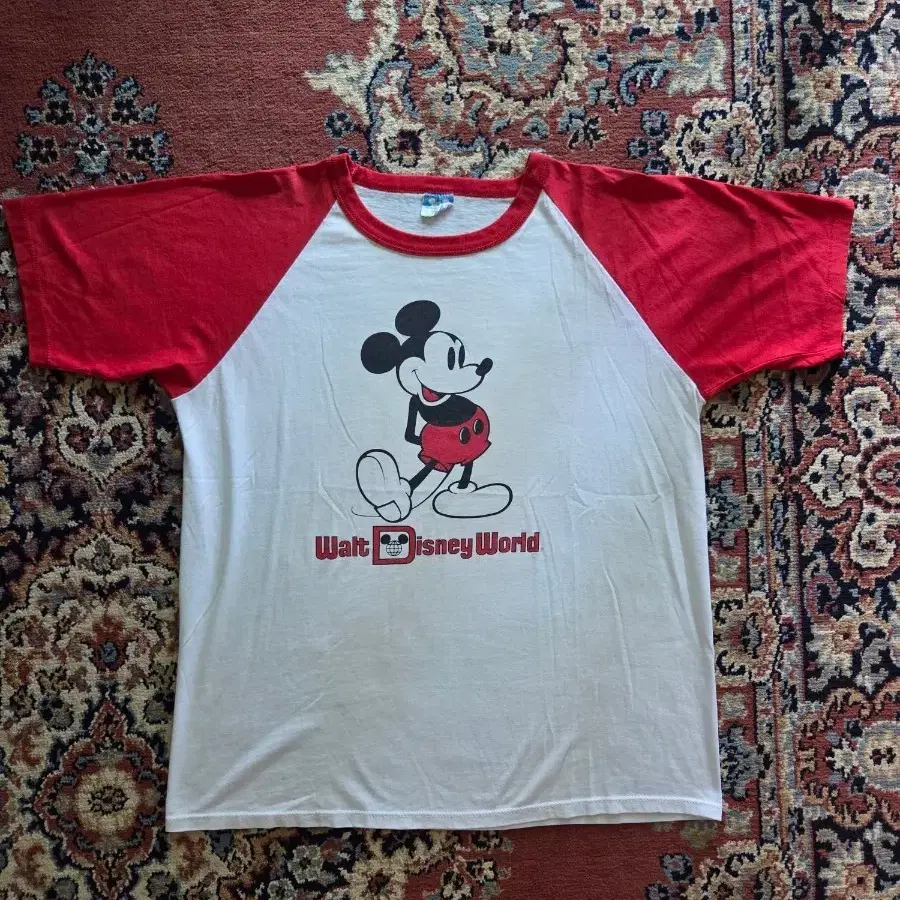 80s MICKEY MOUSE Walt Disney World Raglan