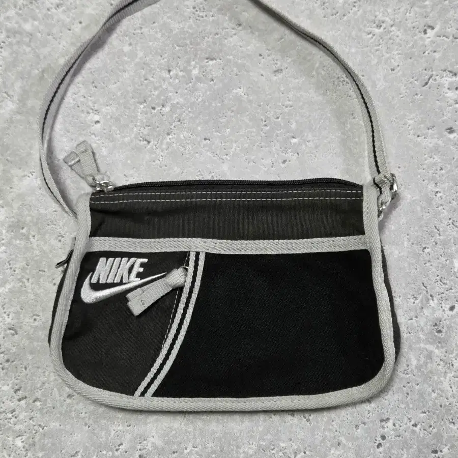 00s NIKE 로고 자수 나일론 코튼 미니 숄더백