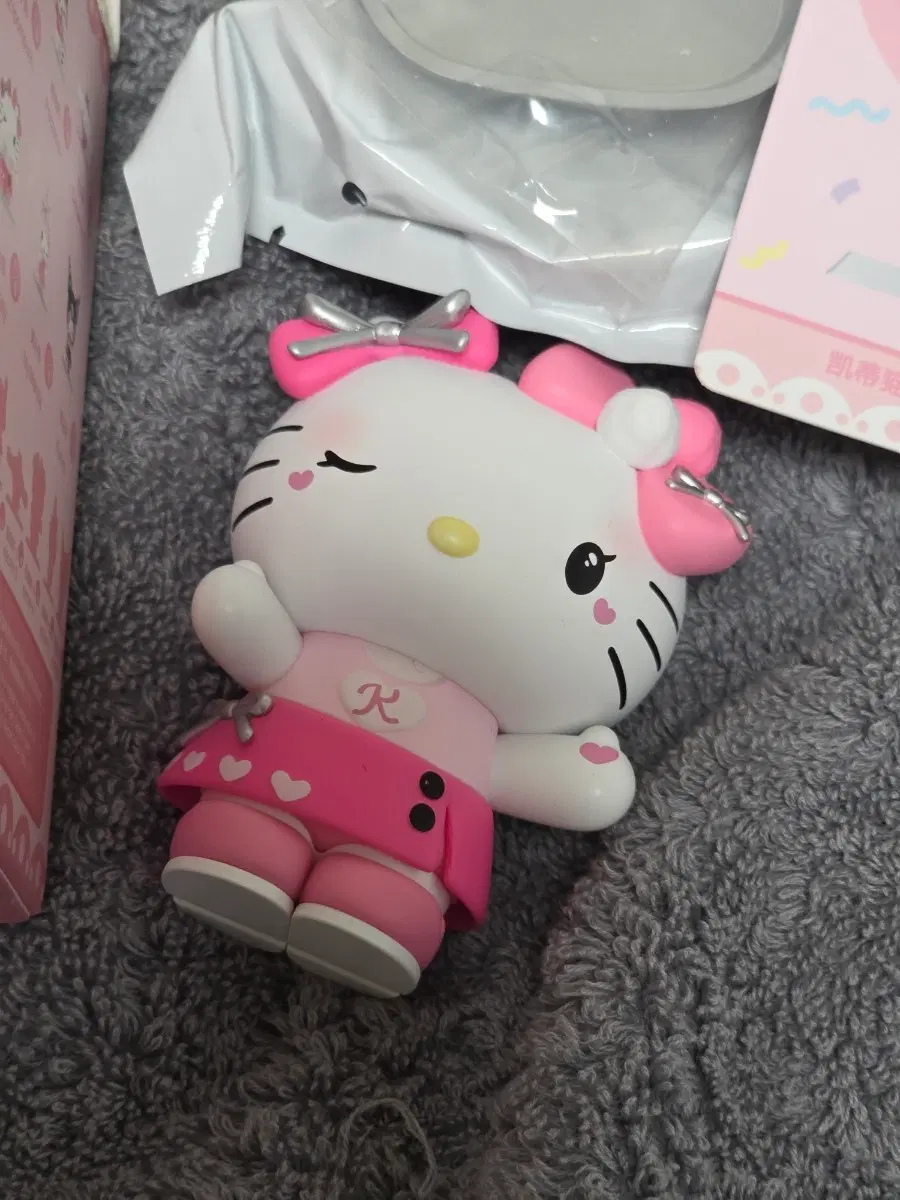 팝마트 정품 산리오 캐릭터즈 핑크파티 키티