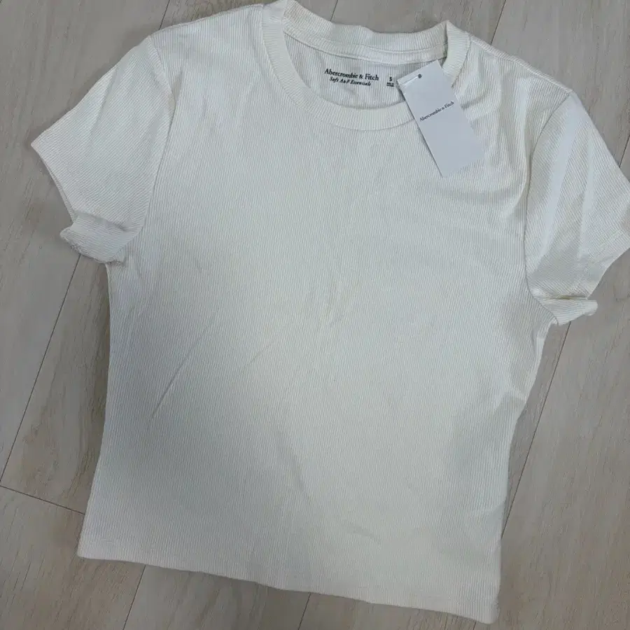 새상품|아베크롬비 골지 아이보리 반팔티s