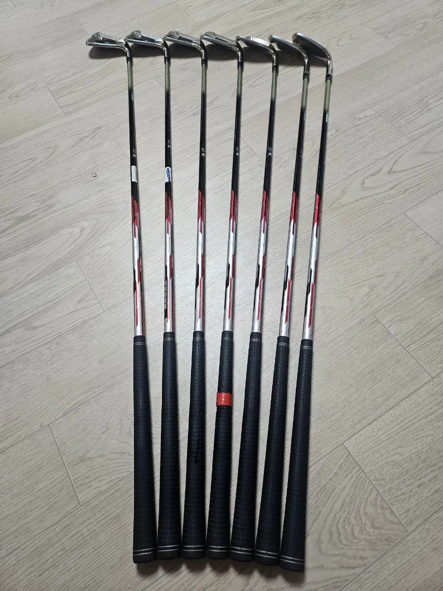 PRGR nabla RED 아이언 풀세트 팝니다