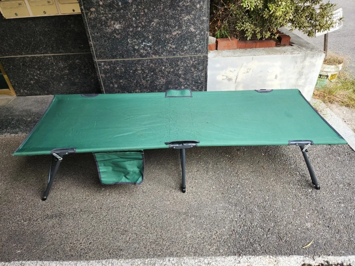 B캠프 폴딩 캠핑야전침대