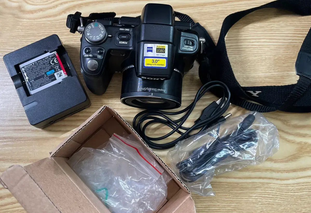 디카 소니 dsc-h50 카메라 팝니다