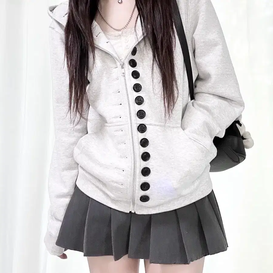 더즌매러 라이트그레이 풀버튼 후드집업