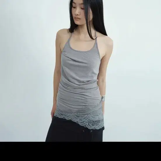 밀로 우먼 레이스 홀터 슬리브리스 탑 [그레이]