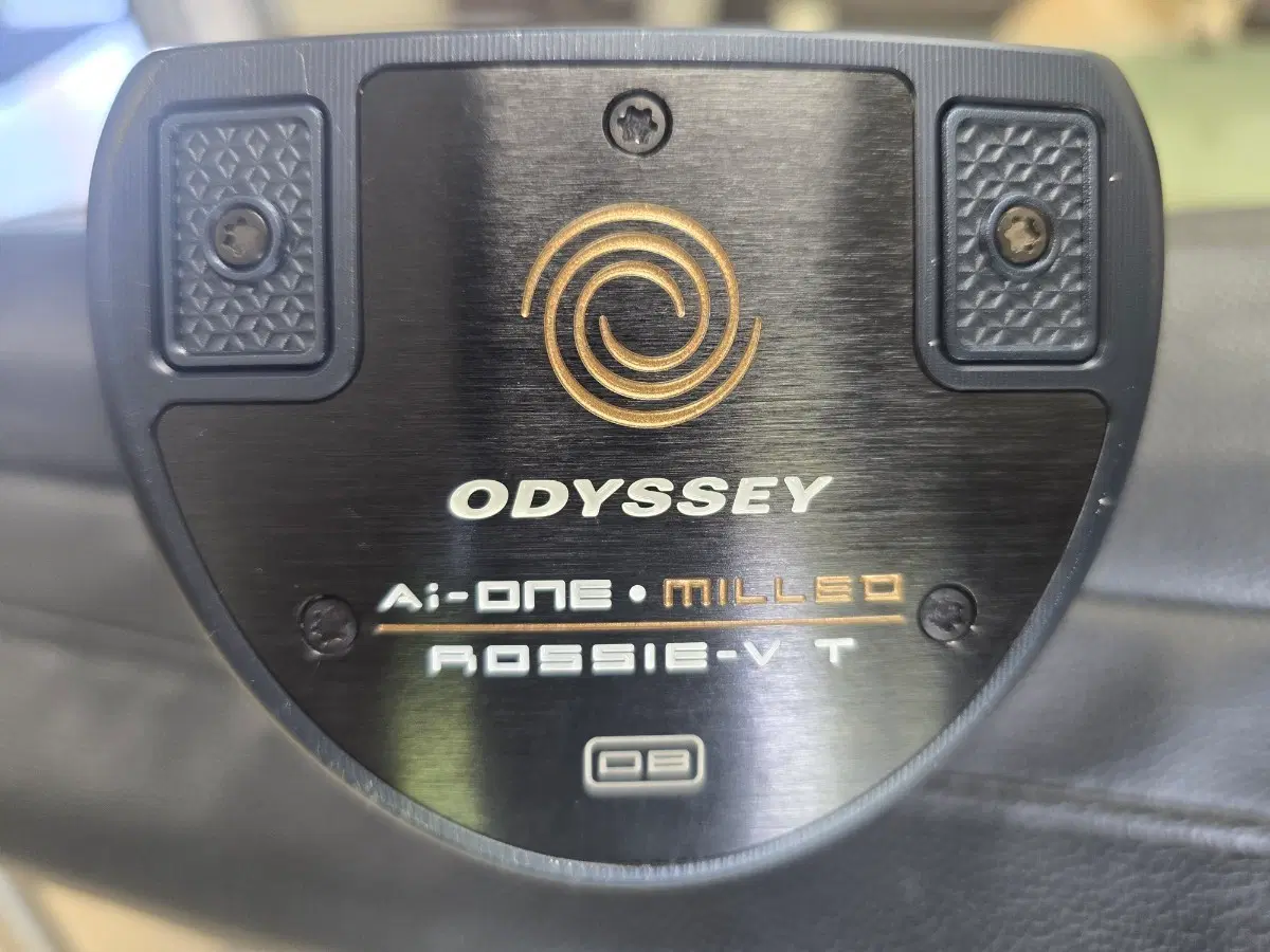 오디세이 AI ONE MILLED 로씨 V-T 퍼터