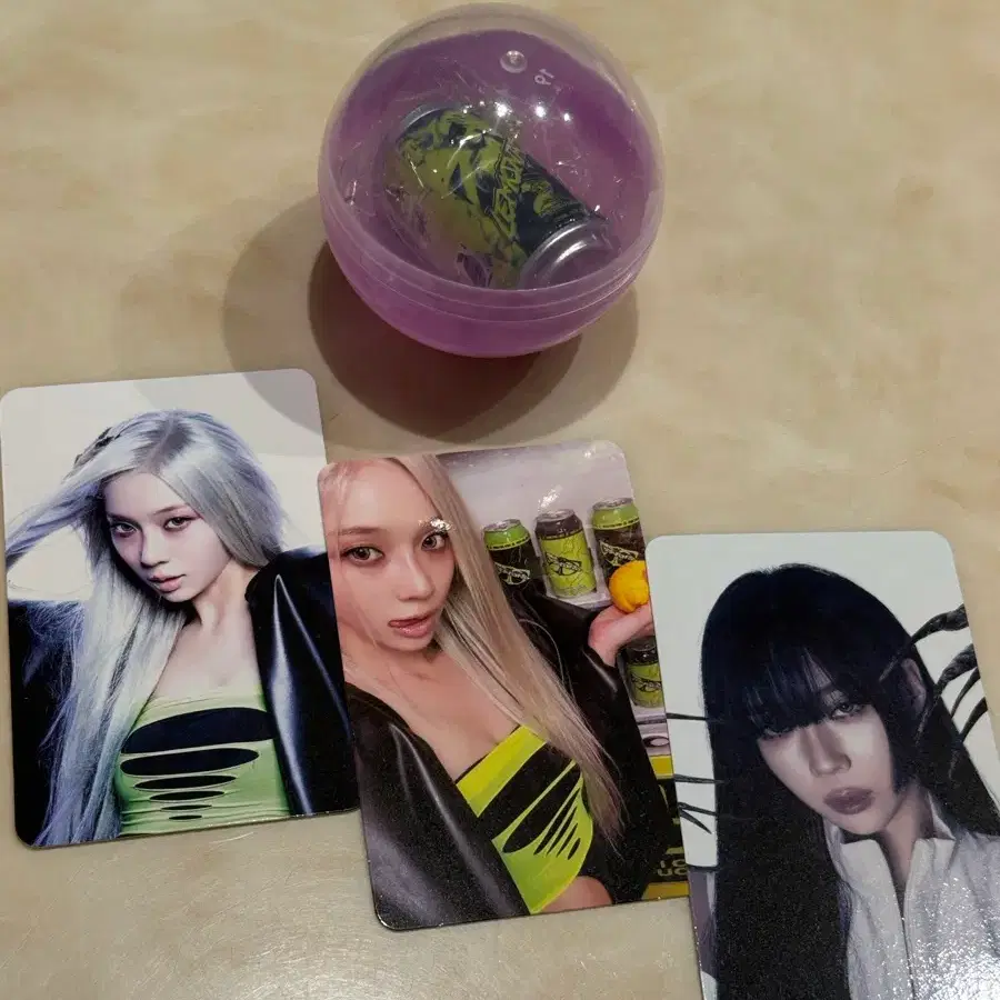 에스파 레모네이드 팝업 포카 키링 윈터