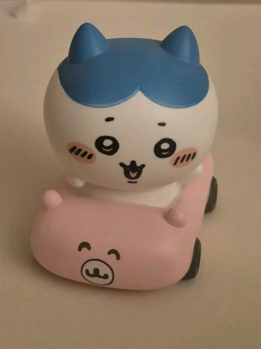 하치와레 치이카와 소프비 피규어 cu 자동차 붕붕이