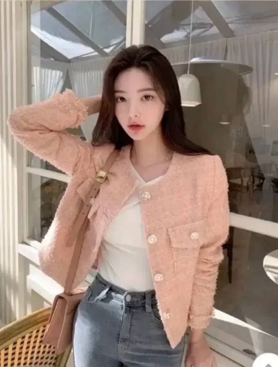 [새상품] 아뜨랑스 노카라 트위드자켓 에이블리