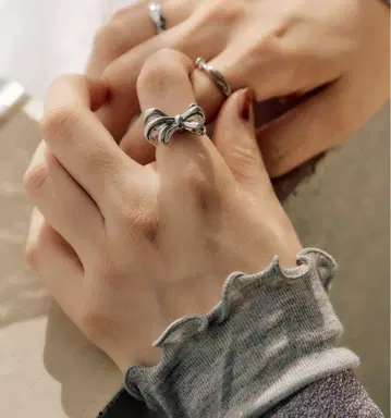 [ 새상품 ] 이아파피요네 레이디 리본 링 실버 프리 사이즈