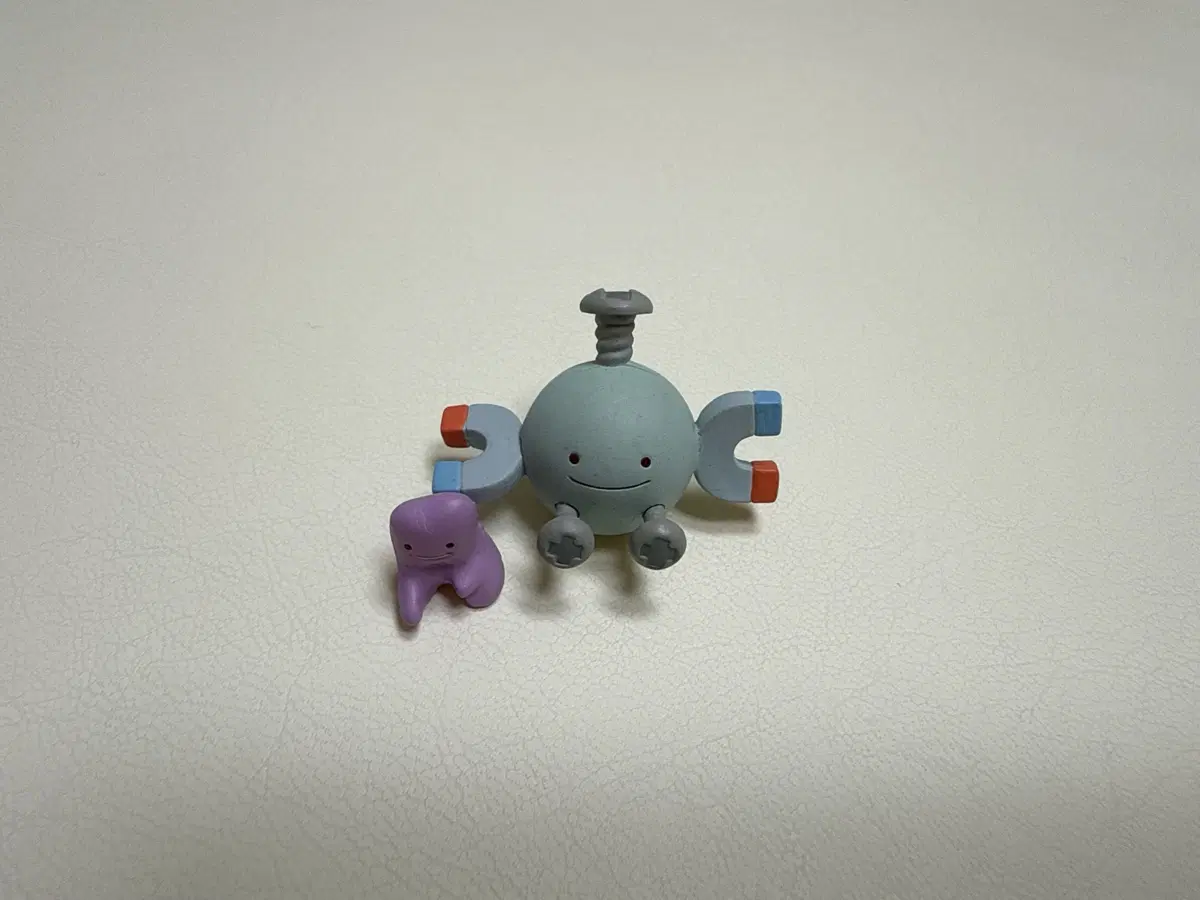 변신 메타몽 가챠 코일