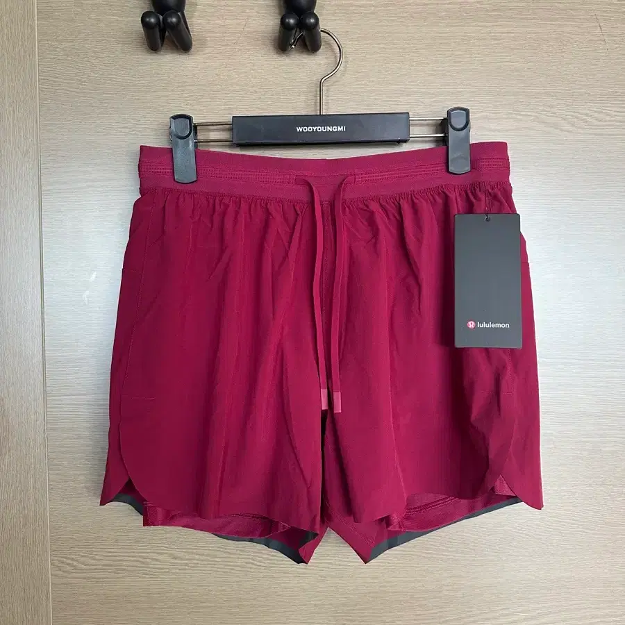 [M]새상품 룰루레몬 패스트앤프리 5인치 라인드 신상