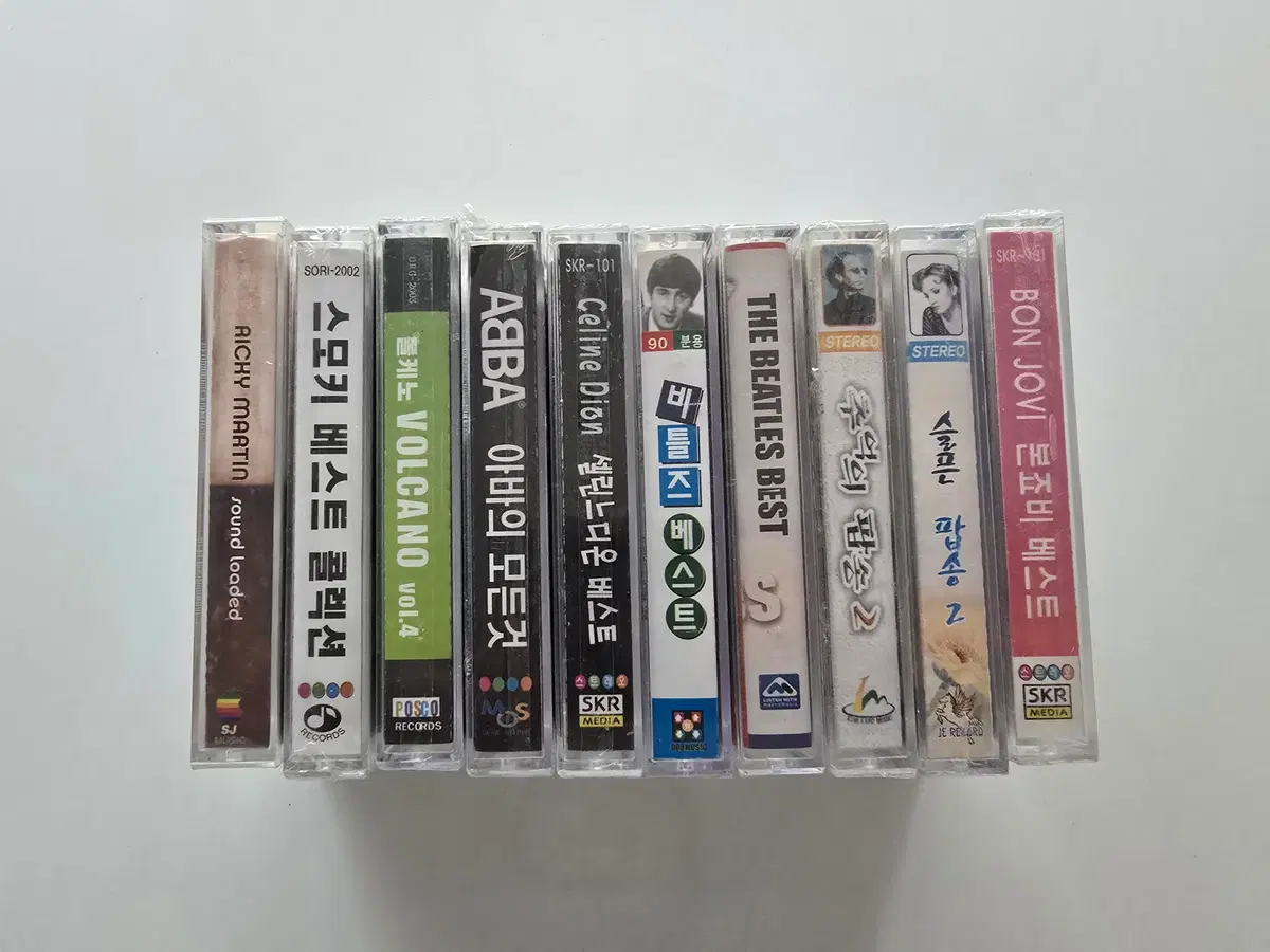 60 미개봉 리키 마틴, 스모키, 볼케노, 아바, 셀린 디온, 비틀즈, 비틀즈, 추억의 팝송, 슬픈 팝송, 본 조비 카세트테이프 총 10개 일괄판매