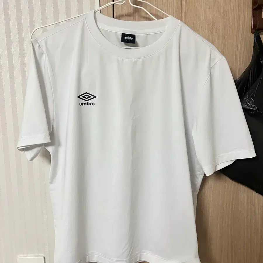 엄브로 기능성 티셔츠 화이트