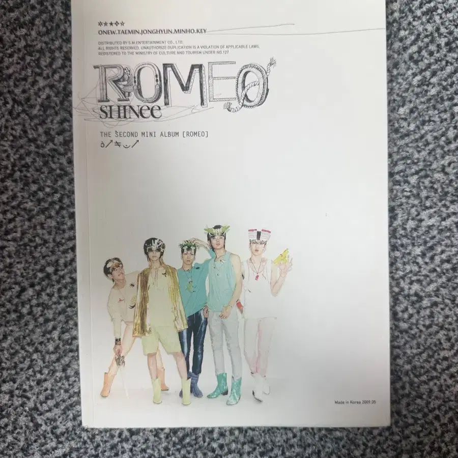 샤이니 로미오 앨범 태민 표지