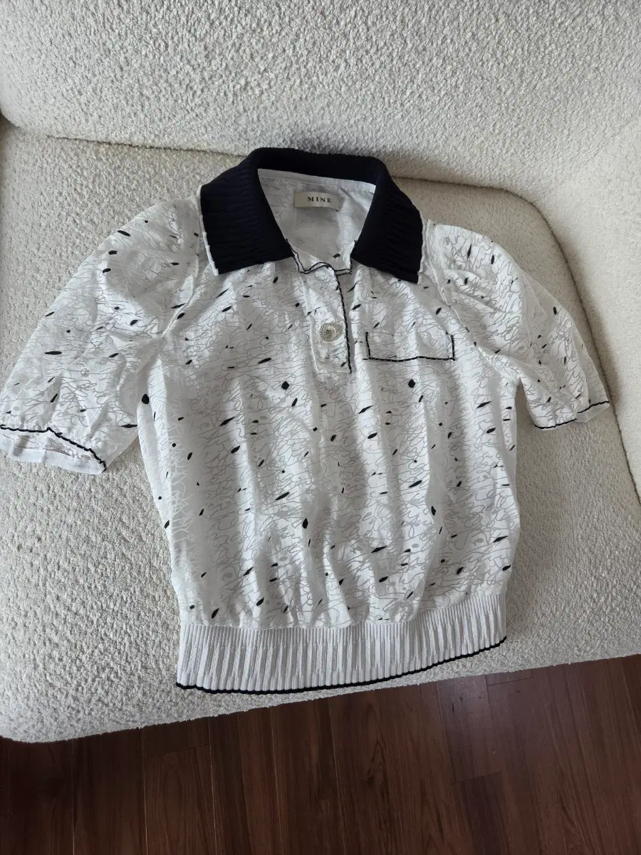 마인 블라우스