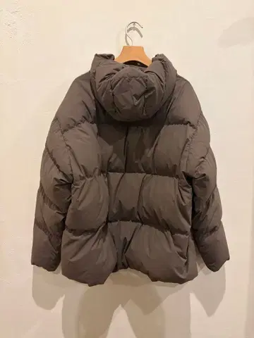 무인양품 후드 부착 다운 자켓 모카 브라운