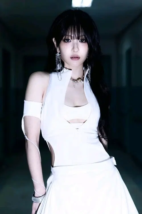 프로미스나인 이서연 네이키드 싸폴 판매