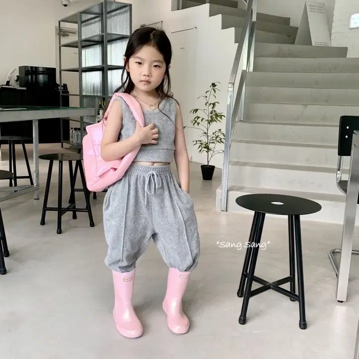 (새상품) 상상 가디건. 상상 나시, 특가세일