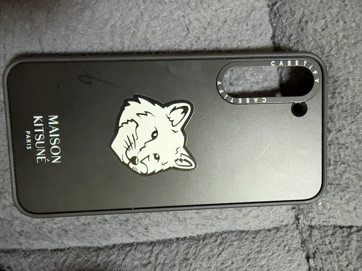 메종키츠네 CASETiFY 케이스티파이 S23+ 케이스 판매합니다