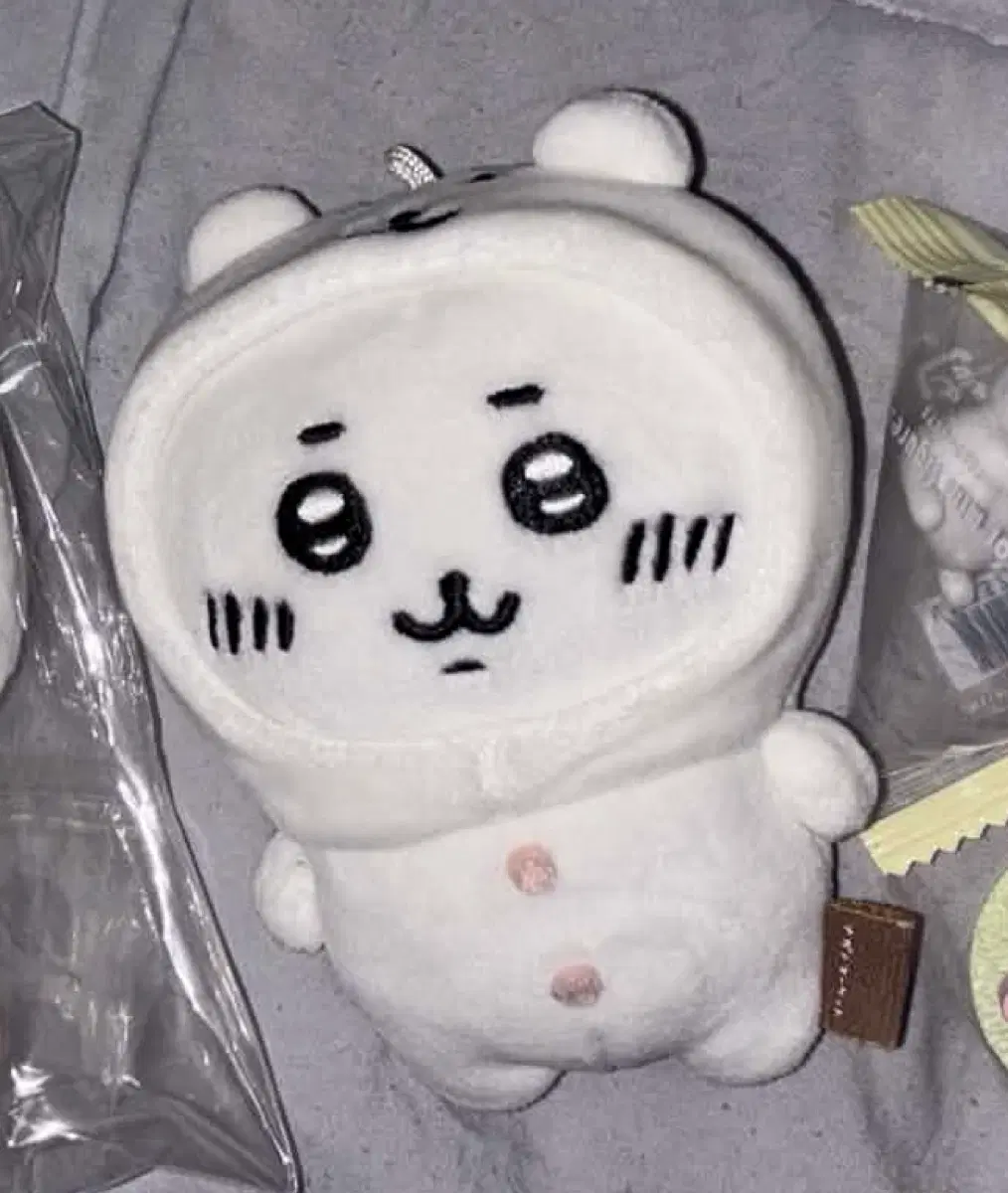 농담곰 탈 쓴 치이카와 인형 키링