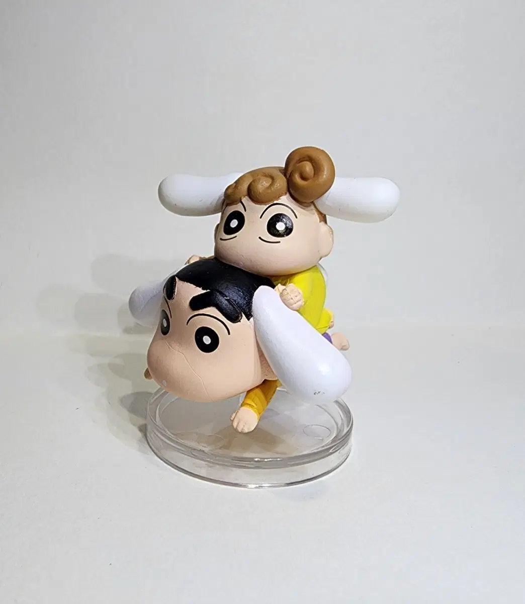 짱구 산리오 콜라보 가챠 피규어 짱구 짱아 시나모롤