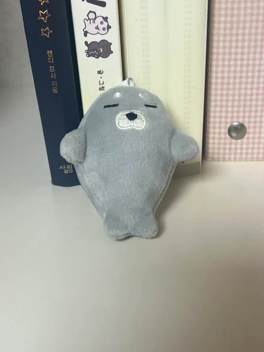 가챠) 회색 물개 인형