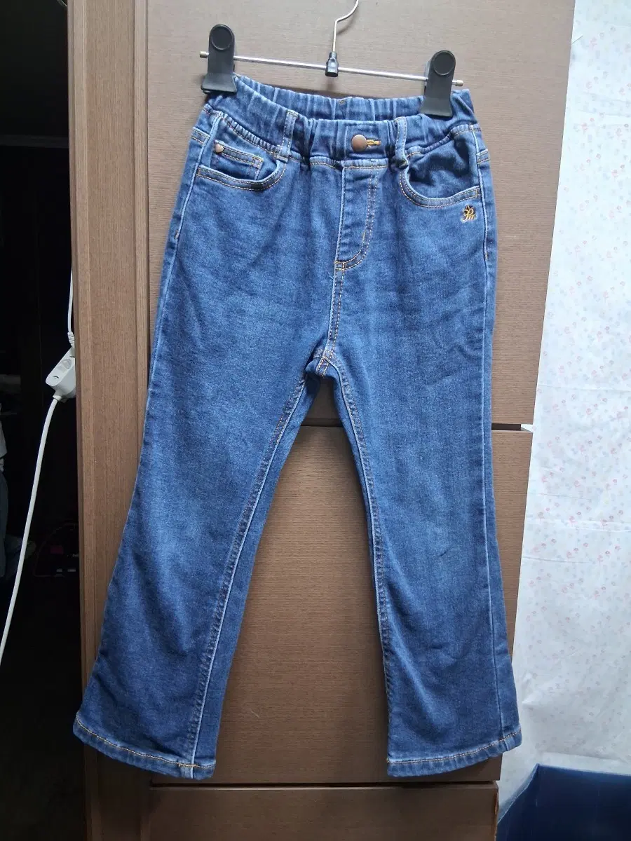 아동청바지 부츠컷 데님(140)