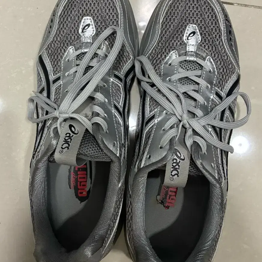 아식스 프레자 위워 젤 1090 v2