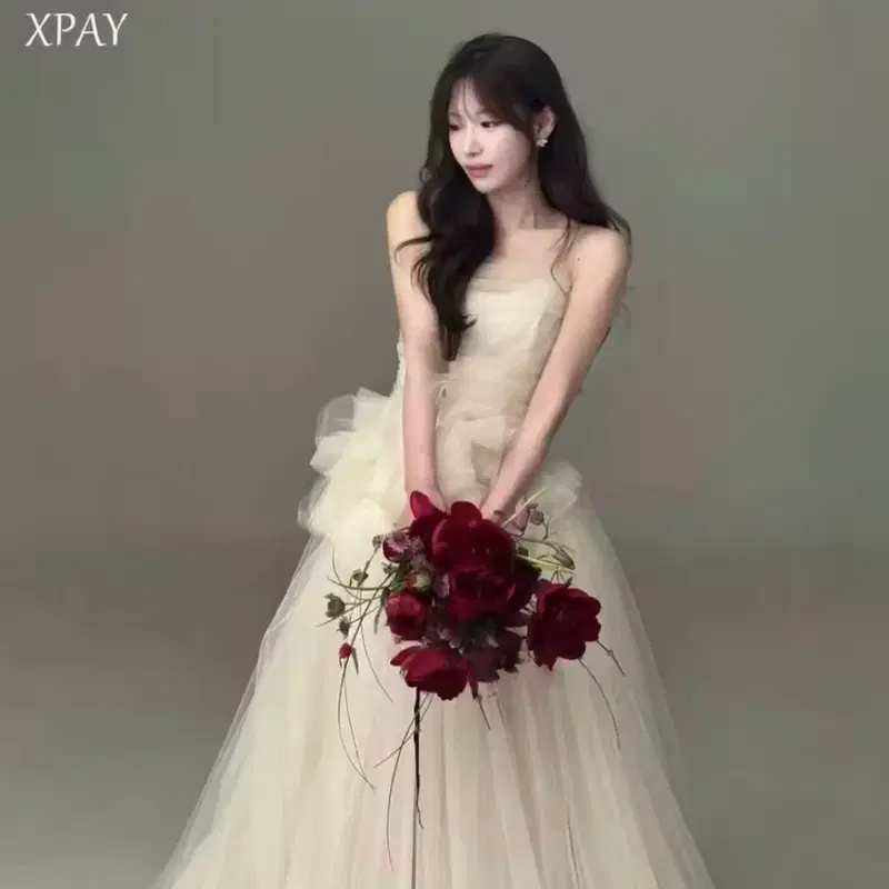 알리 웨딩드레스